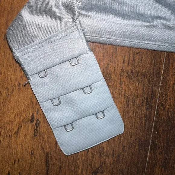 Aerie Sunnie Demi Bra – 36D – Shimmery Silver ✨ - Picture 6 of 8